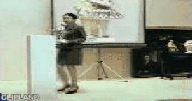 animated gif of BIG Bank AG; BIG Bank Gdanski(Brand); EGO - Pension fund(Product) "Auction" (1999)