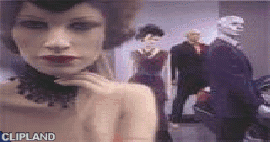 animated gif of Daimler Chrysler; Mercedes-Benz(Brand); CLK(Product) "Mannequin" (2003)