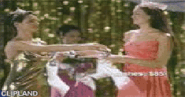 animated gif of MasterCard; MasterCard(Brand); Credit Card(Product) "Swap"
