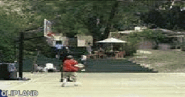 animated gif of Nike; Nike(Brand); Sportswear(Product) "Tied Up"