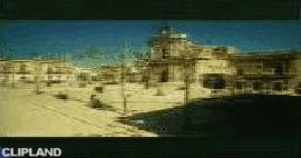 animated gif of Tele +; Tele +(Brand); Pay TV(Product) "Paesino" (1999)