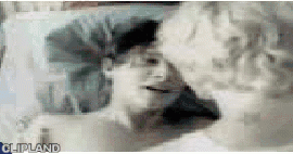 animated gif of Bundesverband Alphabetisierung "Lippenstift"
