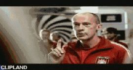 animated gif of Metro Group(Advertiser), MediaMarkt(Brand) "Aufbau/Flachbildschirm  (Bester MediaMarkt Aller Zeiten.)(Wir Holen Den Titel.)(MediaMarkt: Ich Bin Doch Nicht Blöd.)" (2005)