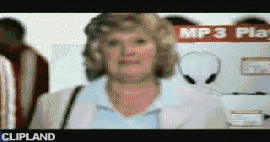animated gif of Metro Group(Advertiser), MediaMarkt(Brand) "Locker/ Samba (Bester MediaMarkt Aller Zeiten.)(Wir Holen Den Titel.)(MediaMarkt: Ich Bin Doch Nicht Blöd.)" (2005)