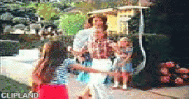 animated gif of Colgate-Palmolive(Advertiser), Gard(Brand) 