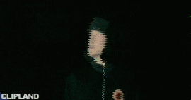 animated gif of Witt "Bataillon D'Amour" (2000)