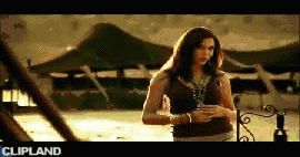 animated gif of Blue Lagoon "Heartbreaker" (2005)